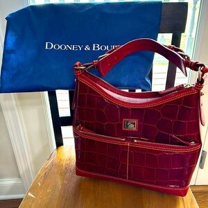 Vintage Red Dooney & Bourke crocodile embossed leather handbag